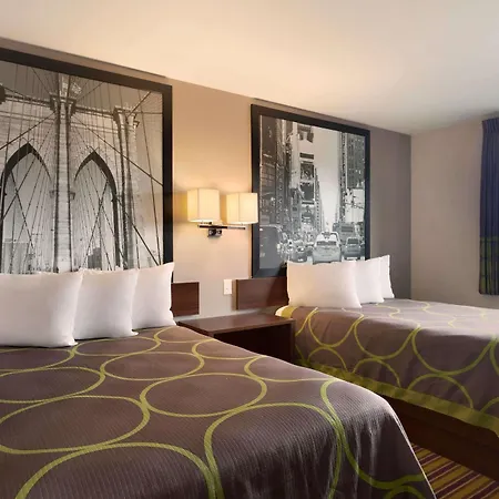 Hotel Super 8 Bronx